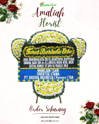 Papan Bunga Duka di Karangan